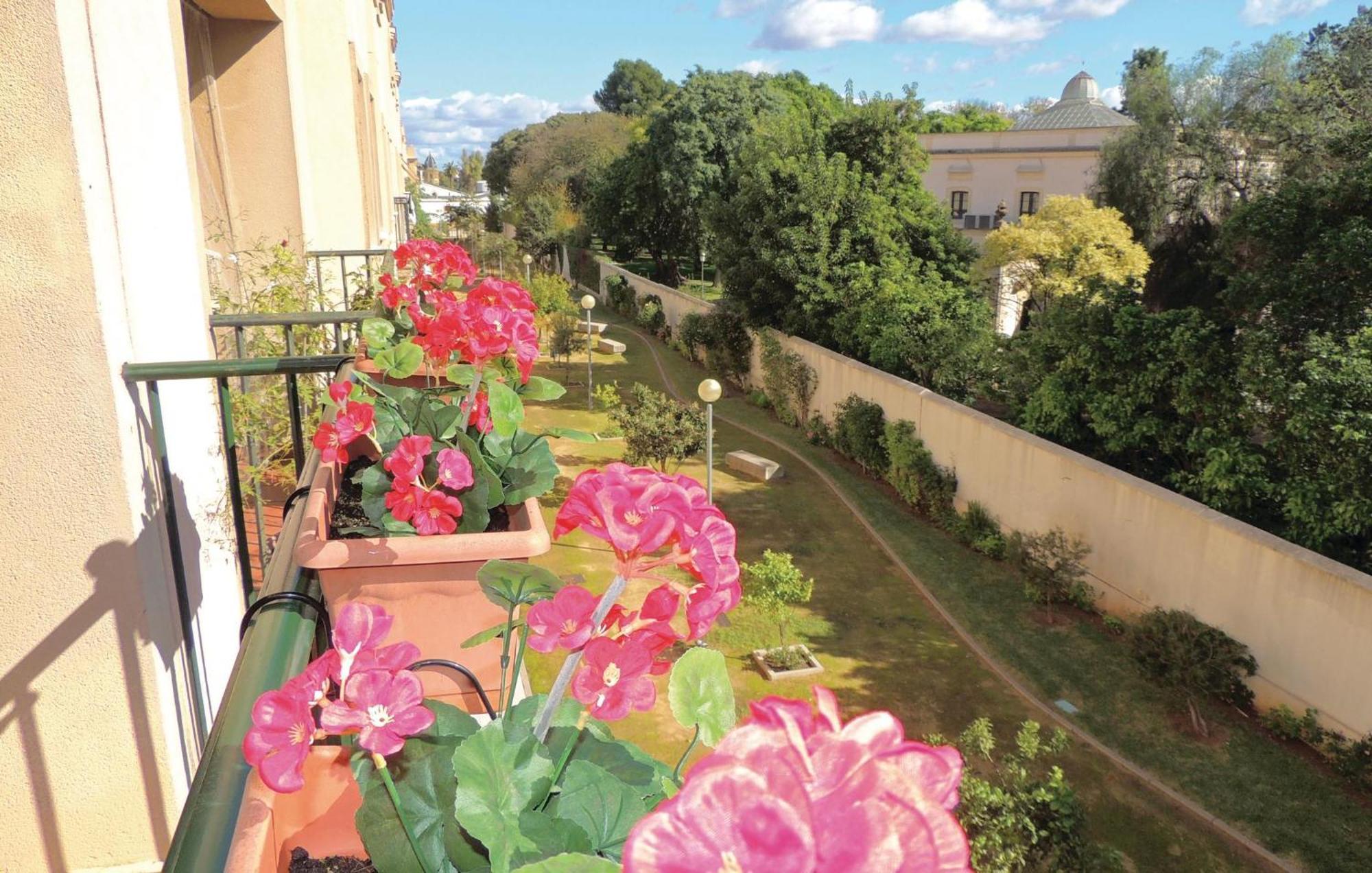 3 Bedroom Nice Apartment In Jerez De La Frontera Jerez de la Frontera Exterior foto